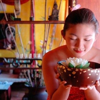 Вечная роскошь
                    Тайский центр Деварана Одеса