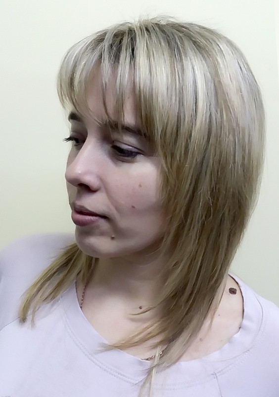 Стрижка каскад на середнє волосся жіноча, фото - Перукар Анна Лихачева