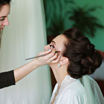 Свадебная прическа
                    Визажист Марина Живченко Николаев