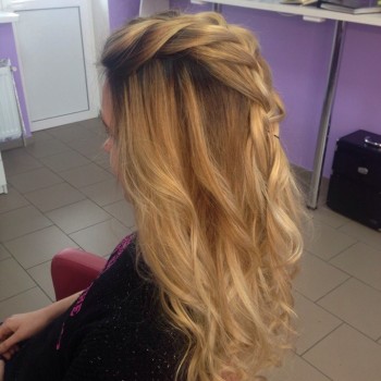 Окрашивание волос
                    Візажист Марина Живченко Миколаїв