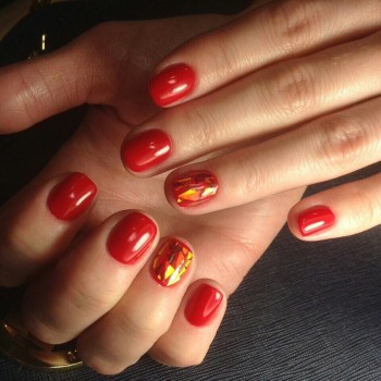 Бразильский маникюр
                    Салон красоты De Lis Киев