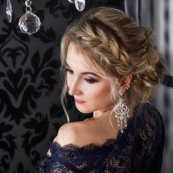 Вечерний макияж и прическа