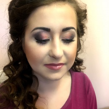 Вечерний макияж
                    Визажист Анника Днепр