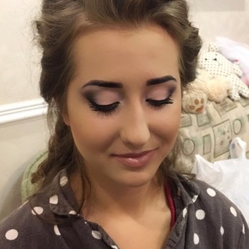 Вечерний макияж
                    Визажист Анника Днепр