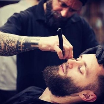 Опасное бритье
                    Барбершоп Gentlemen's Club Вінниця