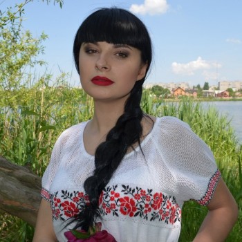 Дневной макияж
                    Визажист Александра Литинская Винница