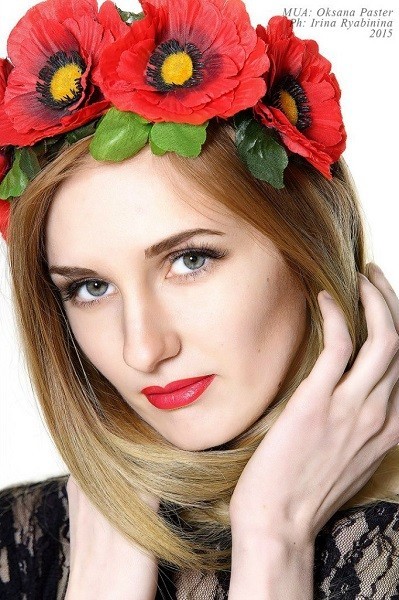 Фотосесія у студії портретна жіночна, фото - Гештальт-терапевт Оксана Пастер