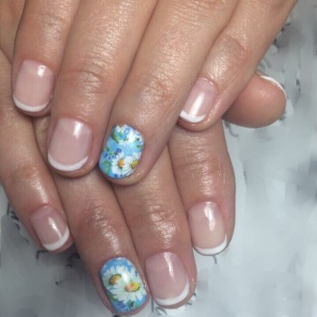 маникюр на короткие ногти, маникюр с цветами, маникюр ромашки