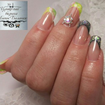 Наращивание ногтей гелем
                     Студия-салон красоты Алены Баланюк Херсон
