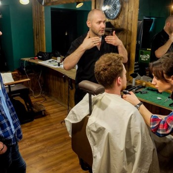 Мужская стрижка + борода
                    Барбершоп Frisor Херсон