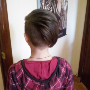 Стрижка женская
                    Парикмахер Светлана Буковня Херсон