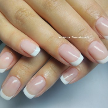 Маникюр классический
                    Мастер маникюра Светлана Тирик Киев