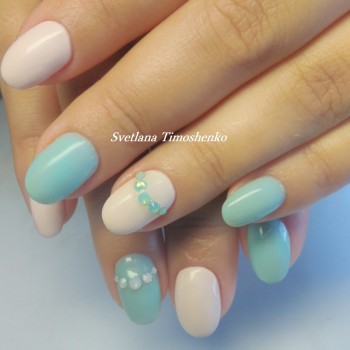 Маникюр классический
                    Мастер маникюра Светлана Тирик Киев