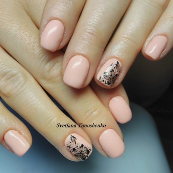 Маникюр классический
                    Мастер маникюра Светлана Тирик Киев