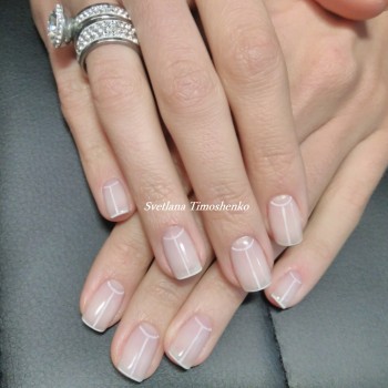Маникюр классический
                    Мастер маникюра Светлана Тирик Киев