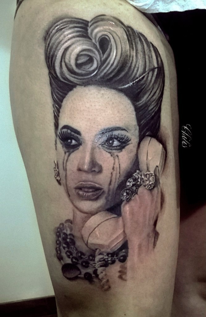 Для дівчат реалізм чорно-білі, фото -  Odessa Ink