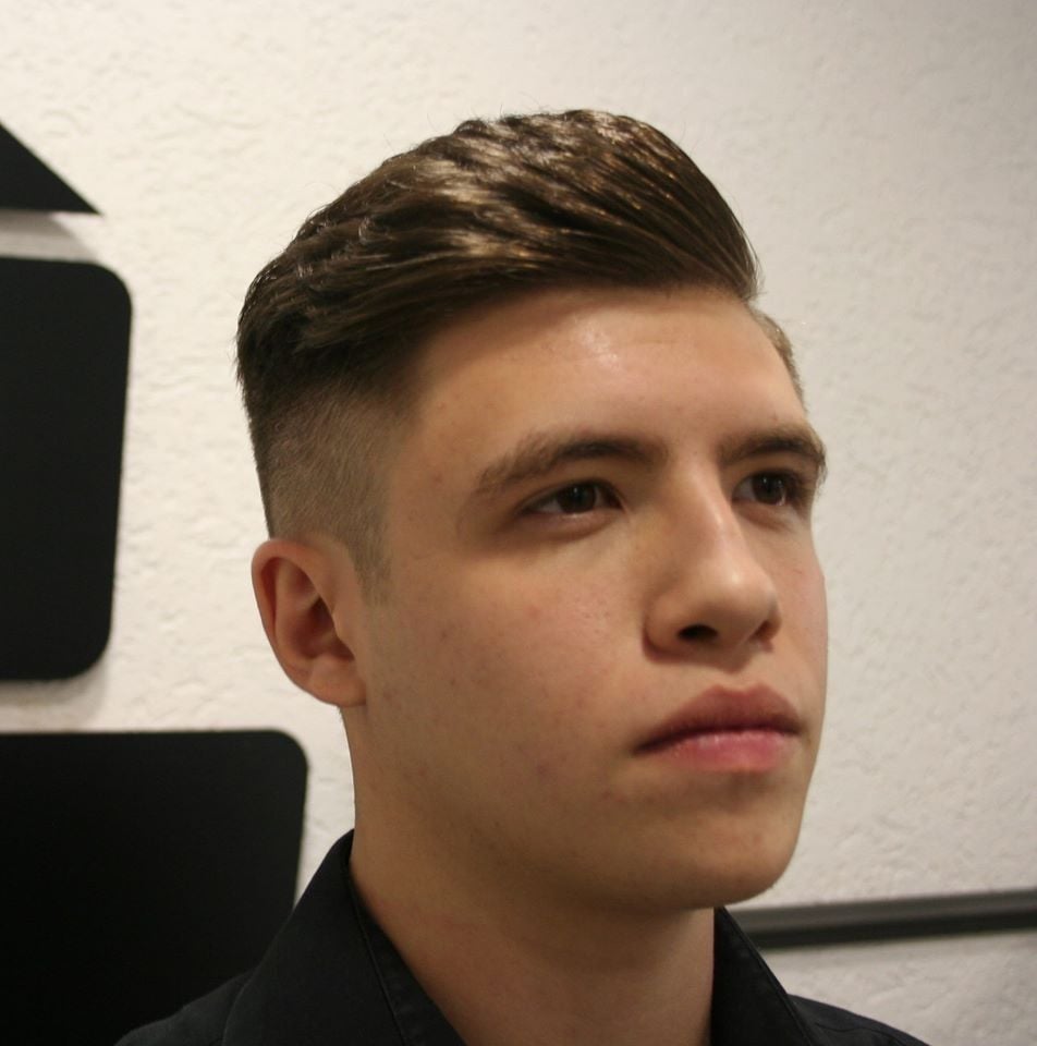 Чоловіча стрижка фейд модна, фото -  Barbershop на Ленина