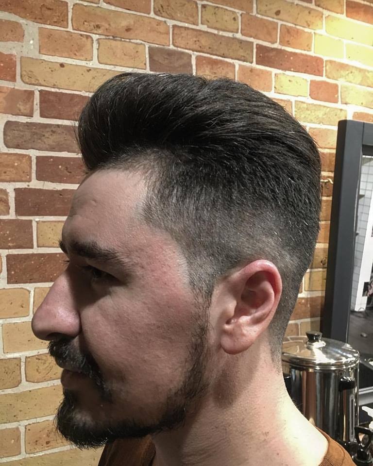 Мужская стрижка фейд модная, фото -  Mr. Barber