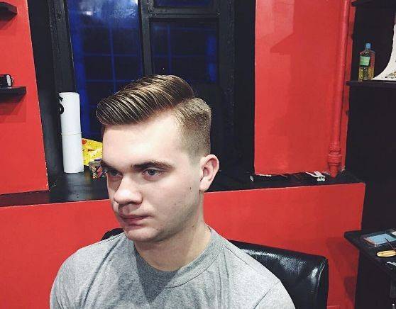 Чоловіча стрижка на коротке волосся фейд, фото -  Aldobarbers