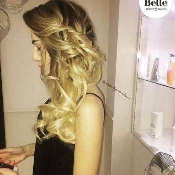 Укладка волос женская прическа, фото -  La Belle