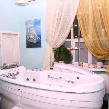 Гидромассажная SPA–ванна
                    СПА-салон Термы Днепр
