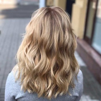 Окрашивание омбре, сомбре, шатуш
                    Салон красоты Mira Киев