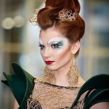 Жіноча зачіска професійний макіяж, фото -  Авторская студия красоты Елены Сотник "HelenS"