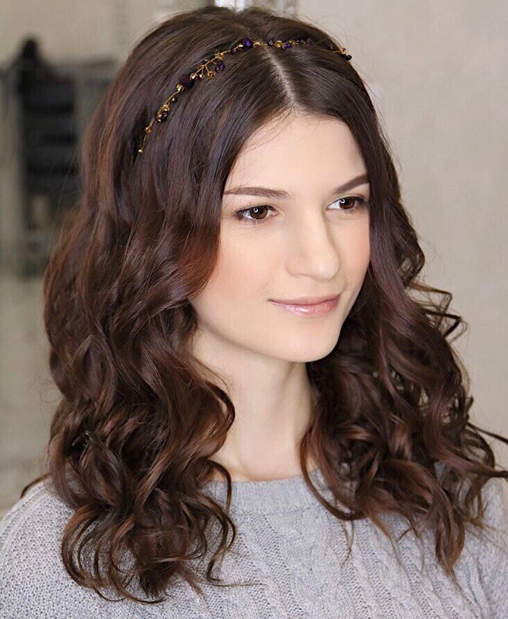 Стрижка на длинные волосы женская волнистые, фото -  Aquarelle Beauty Salon