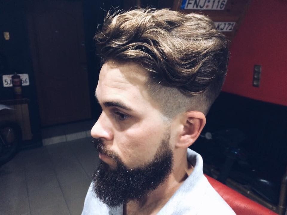 Мужская стрижка фейд андеркат, фото -  Aldobarbers Barbershop & School