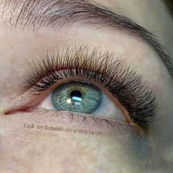 Наращивание ресниц 2D
                    Студия наращивания ресниц Lash Art Republic Киев