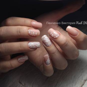 Нюдовый ????... безумно нежный маникюр????, и роспись Кружев