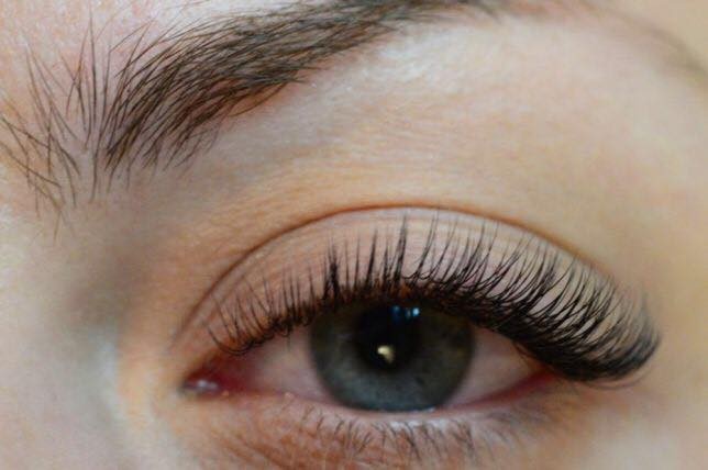 Наращивание ресниц, фото -  Dazzling Salon