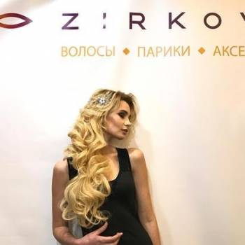 укладка волосся, довге волосся, оформлення брів, жіноча зачіска, нарощеннявій
