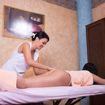 коррекция фигуры, оформление бровей, массаж тела, наращивание ресниц