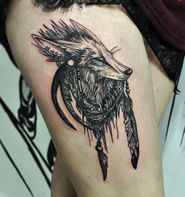 Для дівчат чорно-білі на стегні, фото - Тату салон Vean