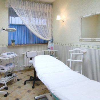 афролоконитернопіль, оформление бровей, наращивание ресниц