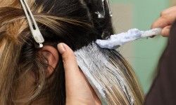 Окрашивание волос краской клиента Салон красоты Аура Киев
