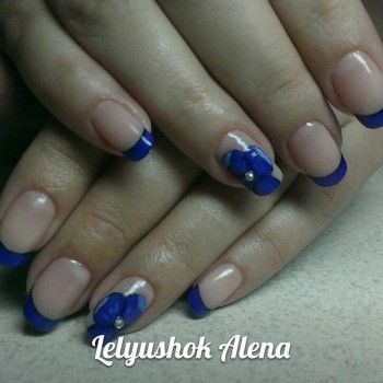 Французский/лунный маникюр
                    Майстер манікюру Алёна Лелюшок Одеса