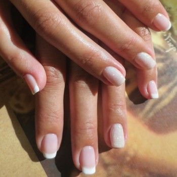 Наращивание ногтей
                    Салон красоты Шагги Стиль Одесса