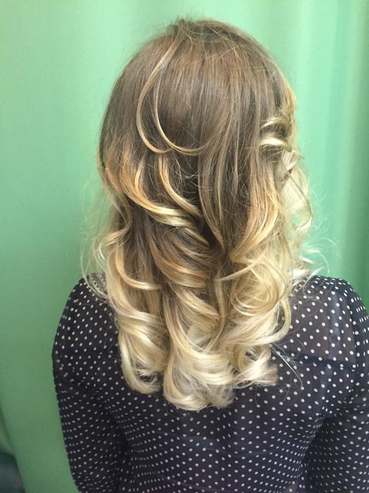 Стрижка на средние волосы укладка волос блонд, фото -  Barber Room