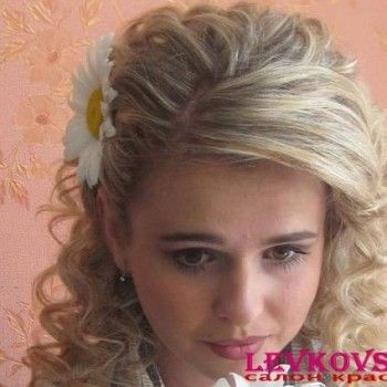 оформление бровей, наращивание ресниц