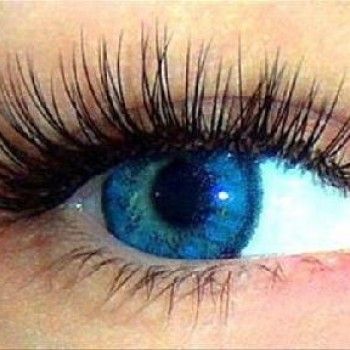 Наращивание ресниц 3D
                    Салон красоты She Велюр Киев