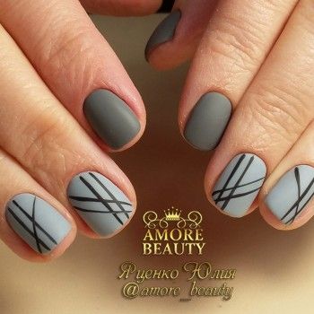 Маникюр на короткие ногти матовый серый, фото -  Amore Beauty