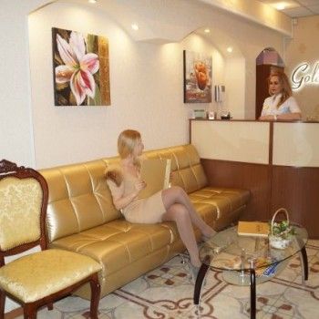оформление бровей, наращивание ресниц