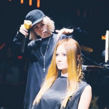 Свадебная прическа
                    Салон красоты Erteqoob Київ