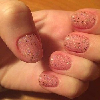 Гель-лак-покрытие
                    Майстер манікюру Salon Дома Київ