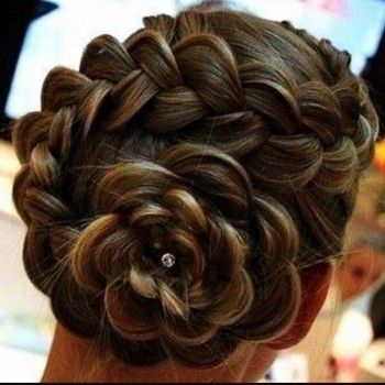 Прическа «Выпускница»
                    Салон красоты Santorini Одесса