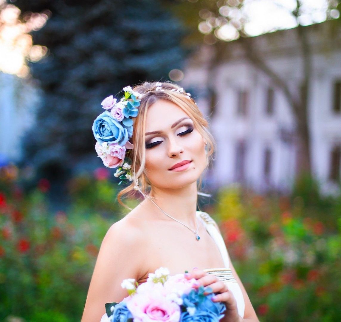 Фотосесія на природі з букетом у парку, фото -  Ирина Мороз
