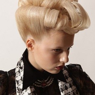 Жіноча стрижка укладка волосся, фото -  Kalkatoff