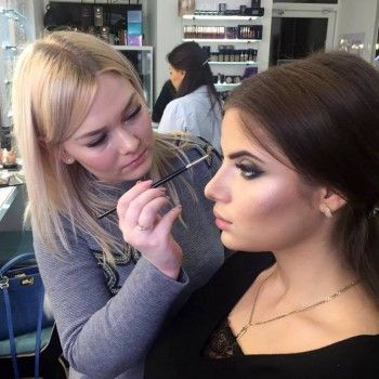 DEEP Make Up
                    Салон краси A-priori Одеса